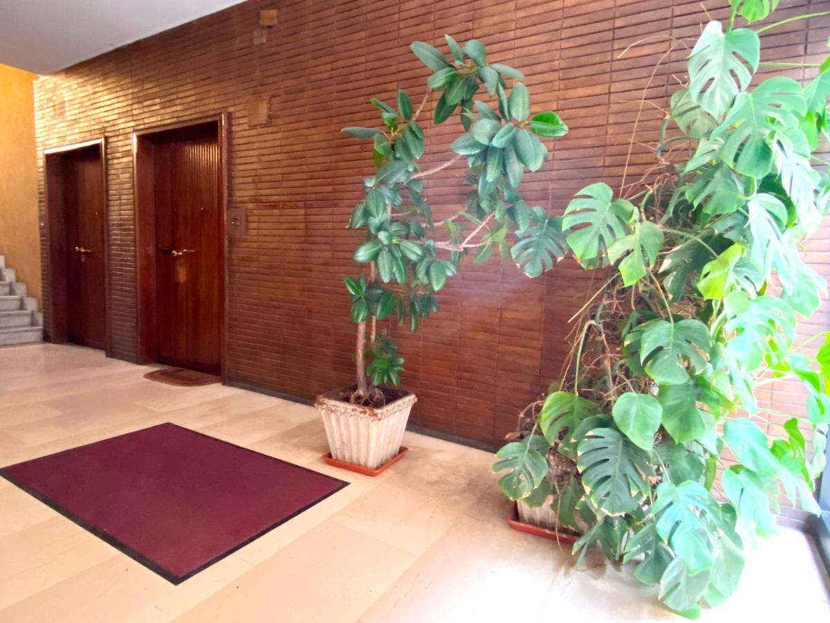 רומא Trastevere For You... 3 Bedrooms Apartment מראה חיצוני תמונה